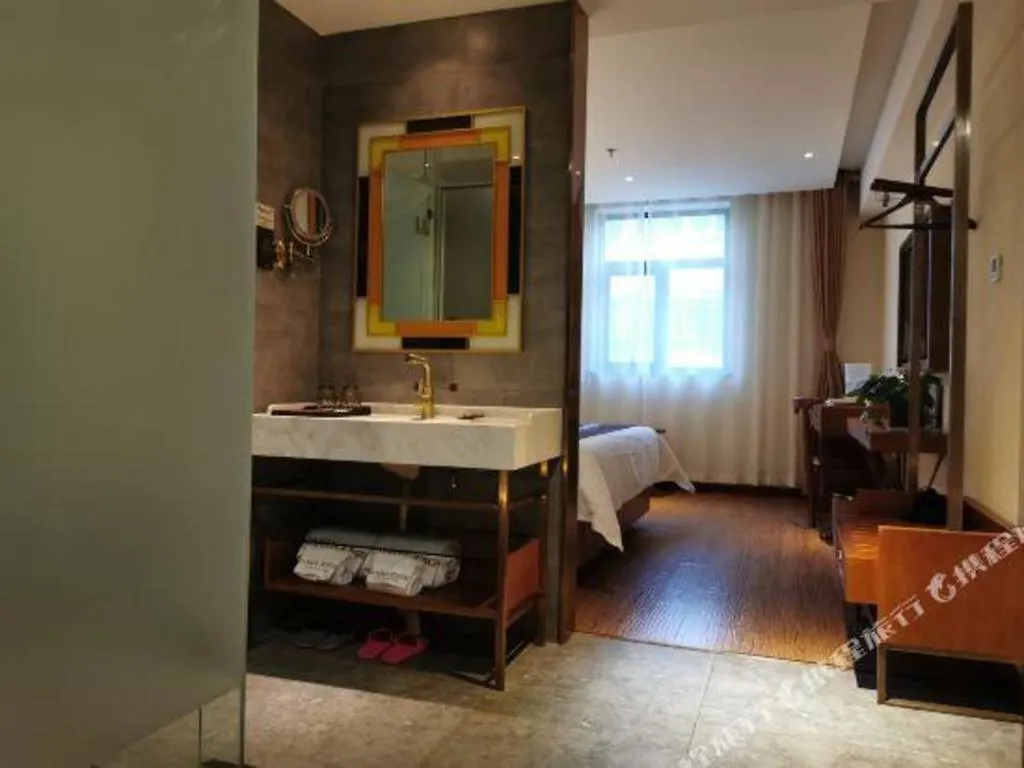 James Joyce Coffetel- Zhengzhou Wenhua Road Technology Market Hotel